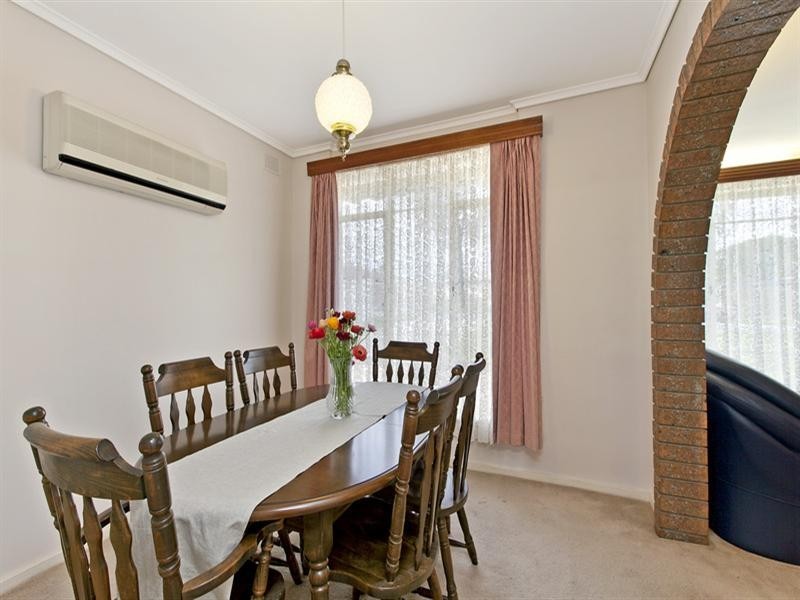 67 Eyre Crescent, Valley View SA 5093