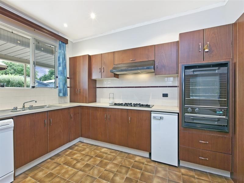 67 Eyre Crescent, Valley View SA 5093