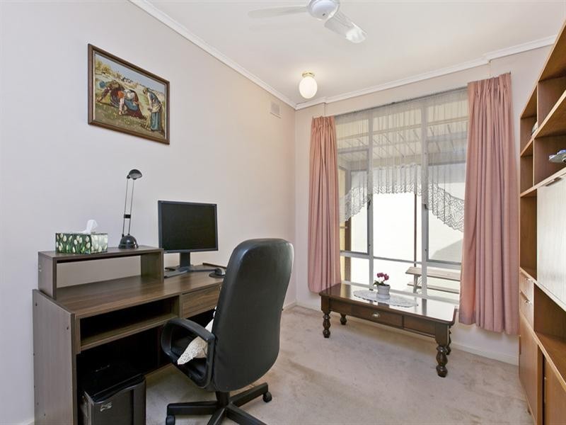 67 Eyre Crescent, Valley View SA 5093