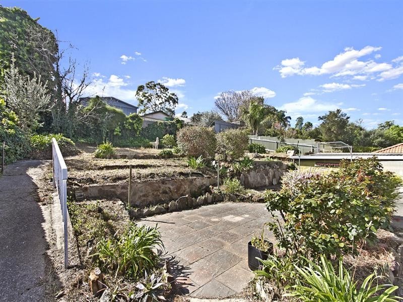 24 Carnarvon Avenue, Redwood Park SA 5097