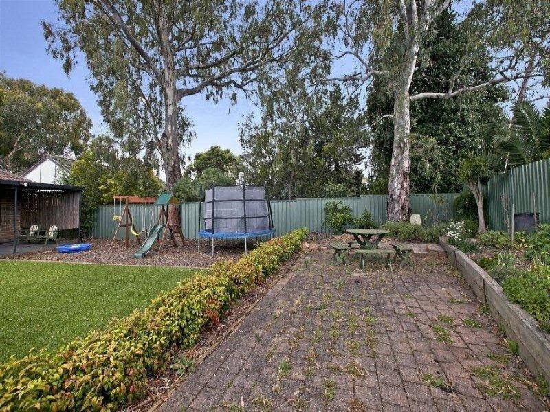 17 Berri Road, Hope Valley SA 5090