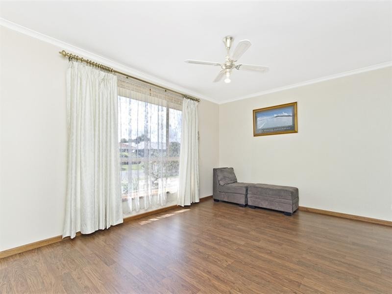 18 General Drive, Paralowie SA 5108