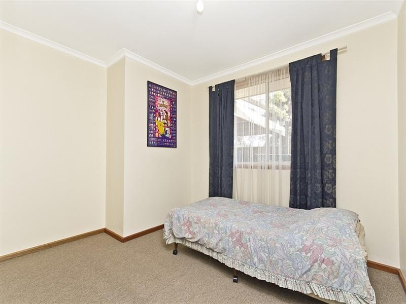 18 General Drive, Paralowie SA 5108