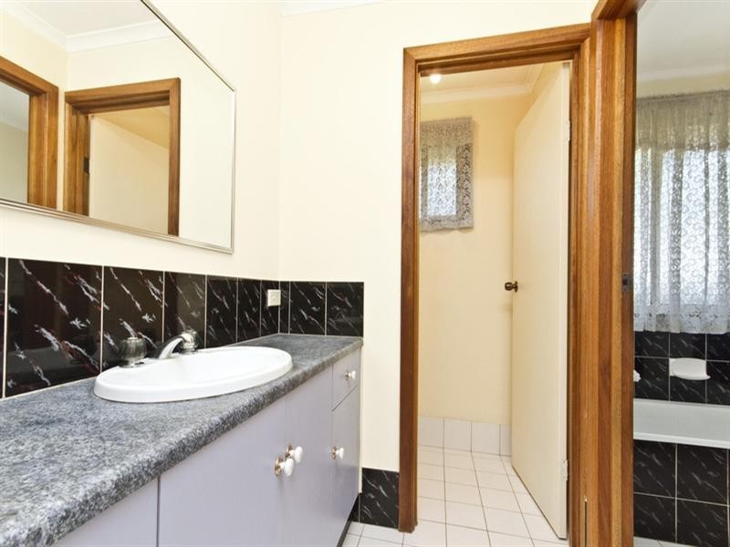 18 General Drive, Paralowie SA 5108