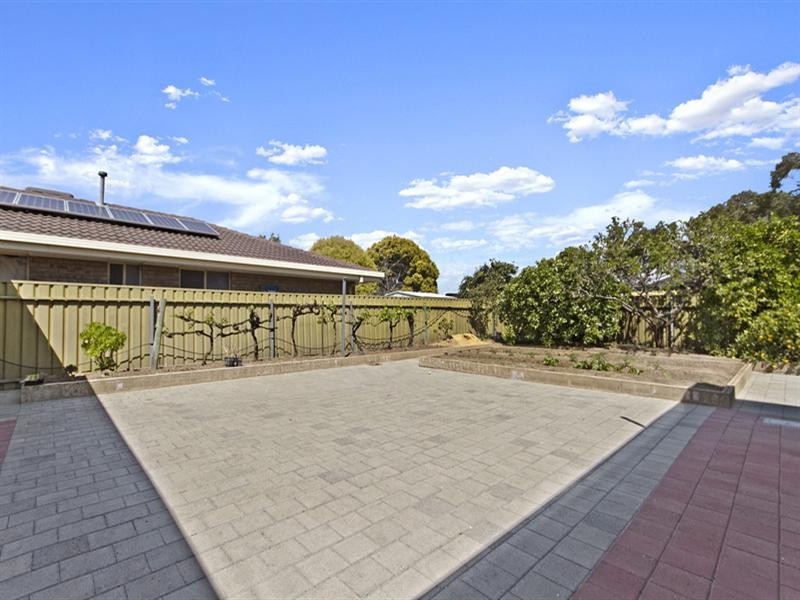 18 General Drive, Paralowie SA 5108