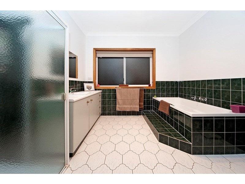 4 Willow Gardens, Hillbank SA 5112