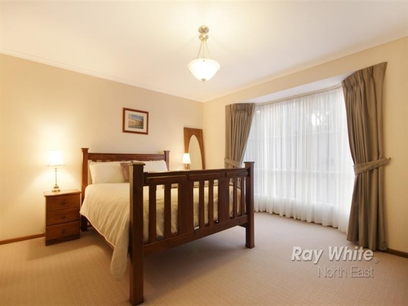 23 Glenarbon Court, Para Hills SA 5096