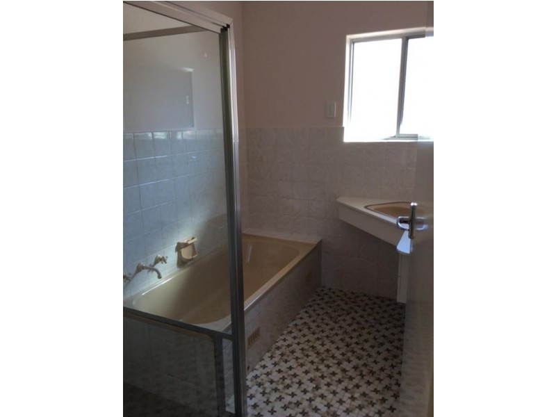 4 Spenfeld Court, Valley View SA 5093