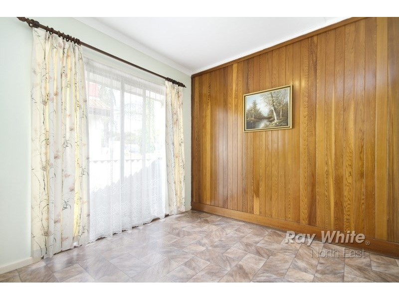 12 Down Drive, Valley View SA 5093