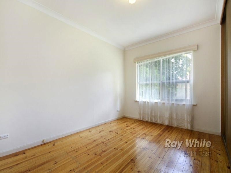 12 Down Drive, Valley View SA 5093