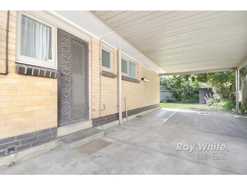 12 Down Drive, Valley View SA 5093