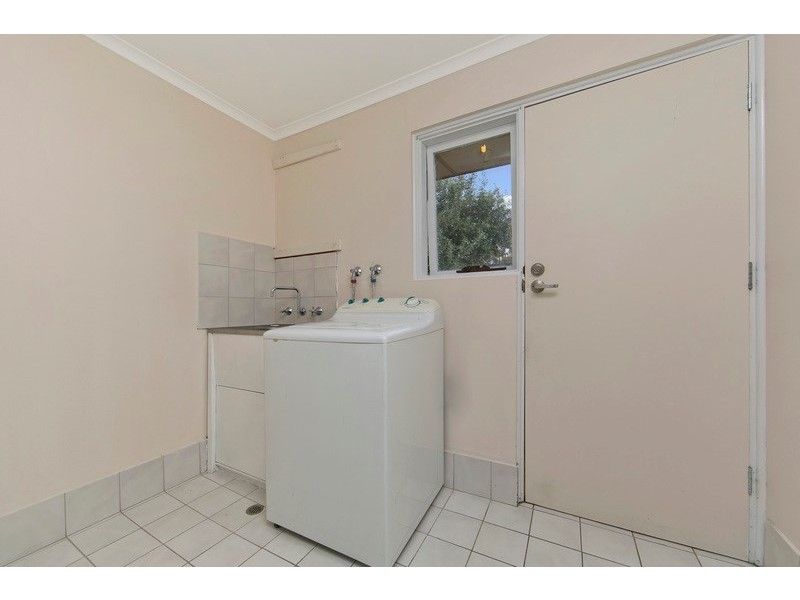 9 Moore Crescent, St Agnes SA 5097