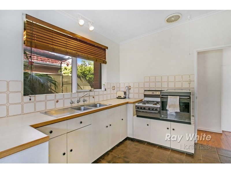 13 Wahroonga Avenue, Valley View SA 5093