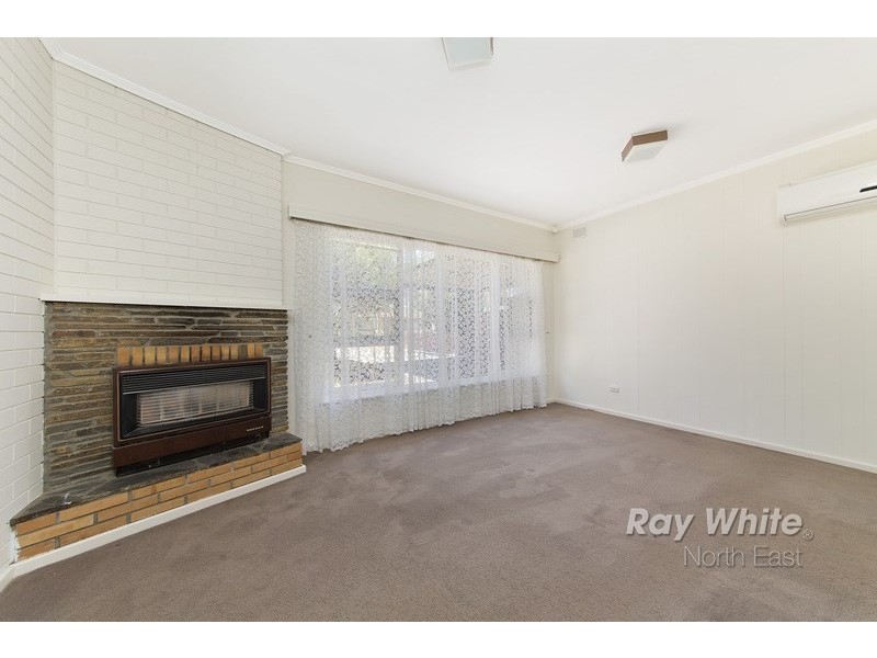 18 Sturt Road, Valley View SA 5093