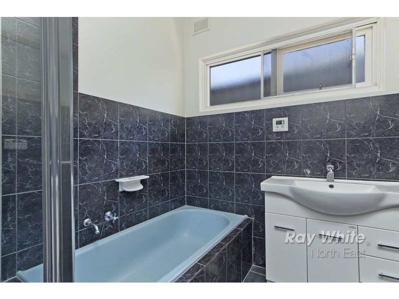 18 Sturt Road, Valley View SA 5093