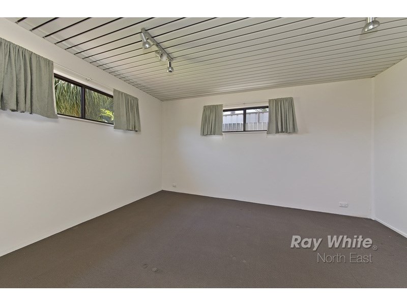 18 Sturt Road, Valley View SA 5093