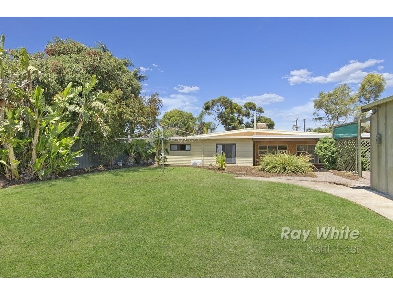 18 Sturt Road, Valley View SA 5093