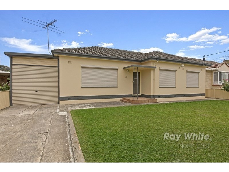 12 Windsor Avenue, Clearview SA 5085