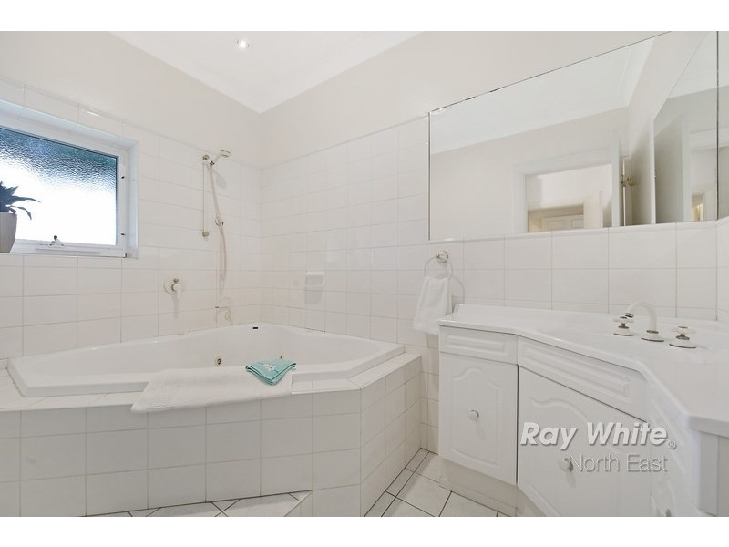 16 Selkirk Avenue, Clearview SA 5085