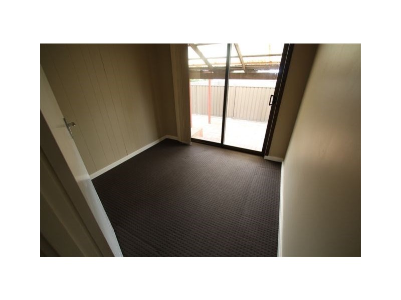 8 Shepherd Street, Ridgehaven SA 5097