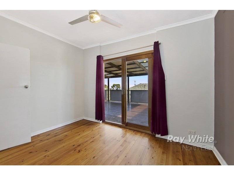 14 Sea View Road, Para Hills SA 5096