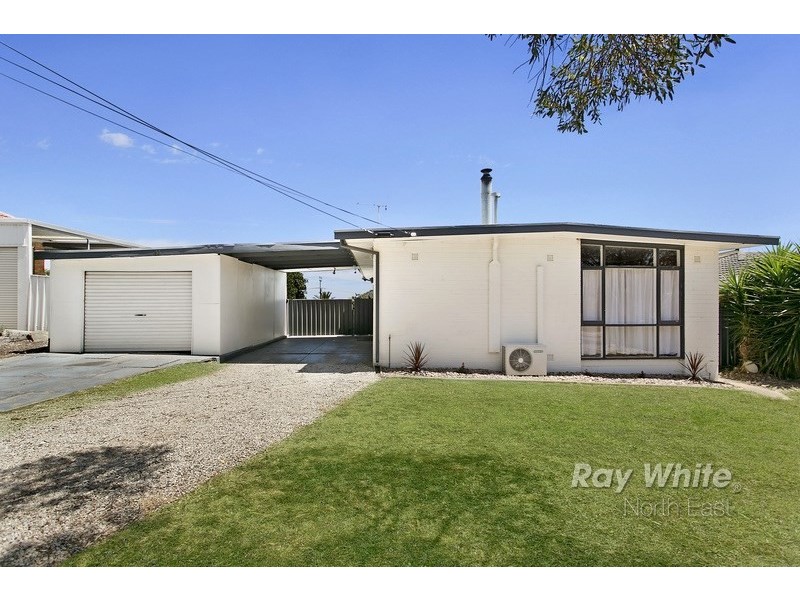 14 Sea View Road, Para Hills SA 5096