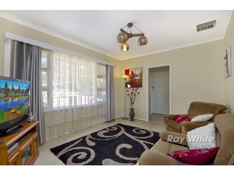 8 Oleander Drive, Banksia Park SA 5091