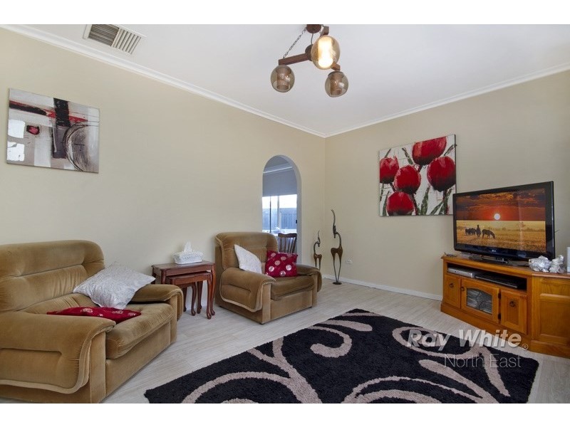 8 Oleander Drive, Banksia Park SA 5091