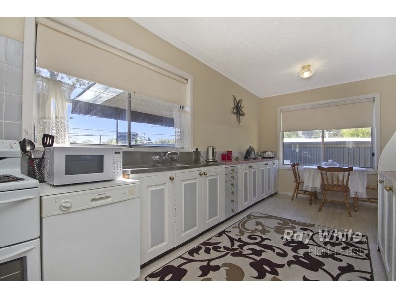 8 Oleander Drive, Banksia Park SA 5091