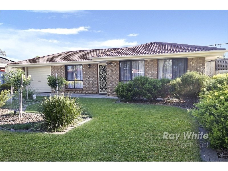 10 Manuella Court, Paralowie SA 5108