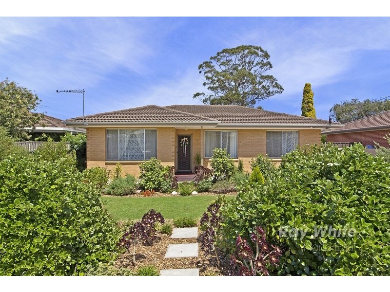 8 Riddell Road, Holden Hill SA 5088