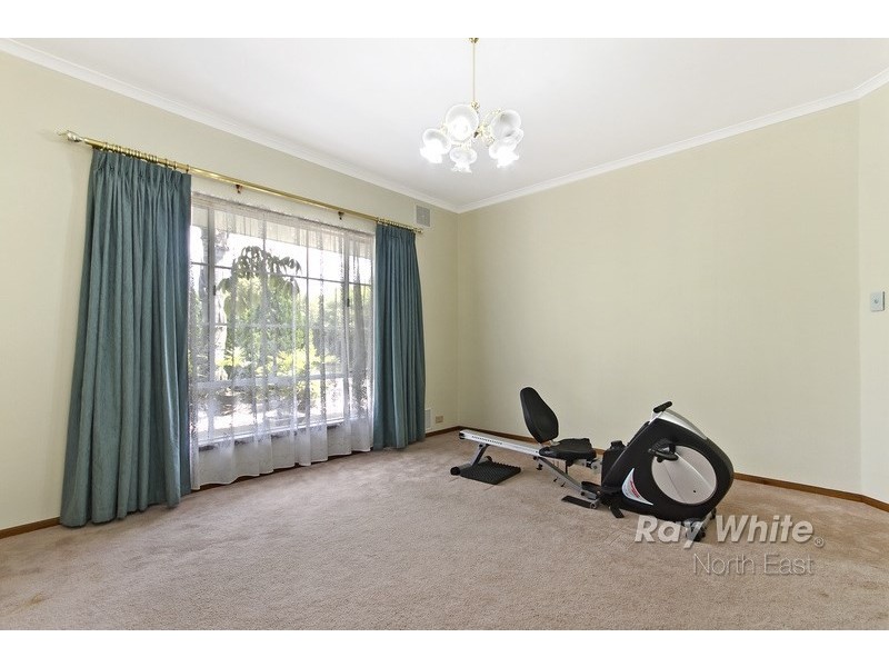 22 Moore Crescent, St Agnes SA 5097