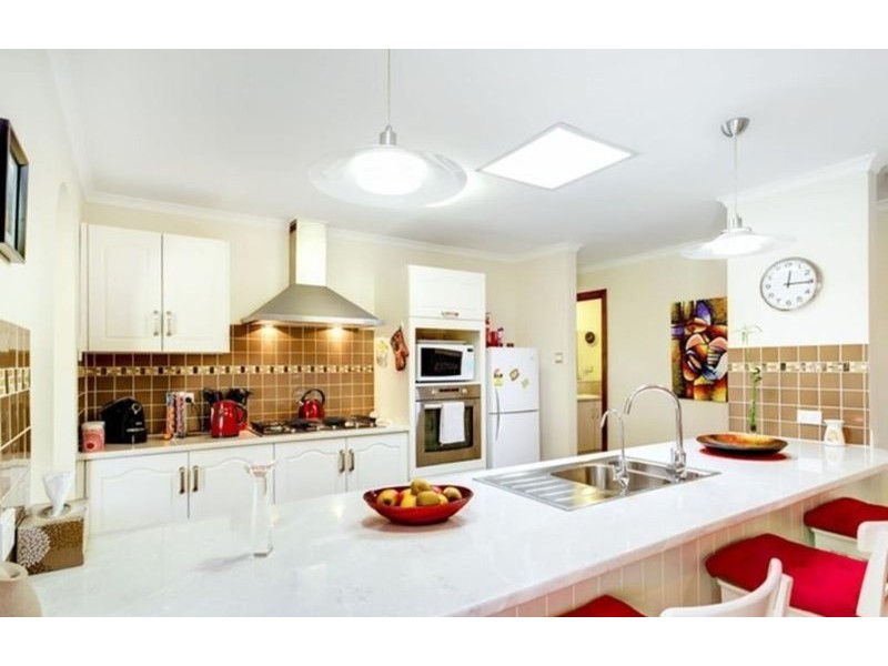 37 Park Lake Drive, Wynn Vale SA 5127