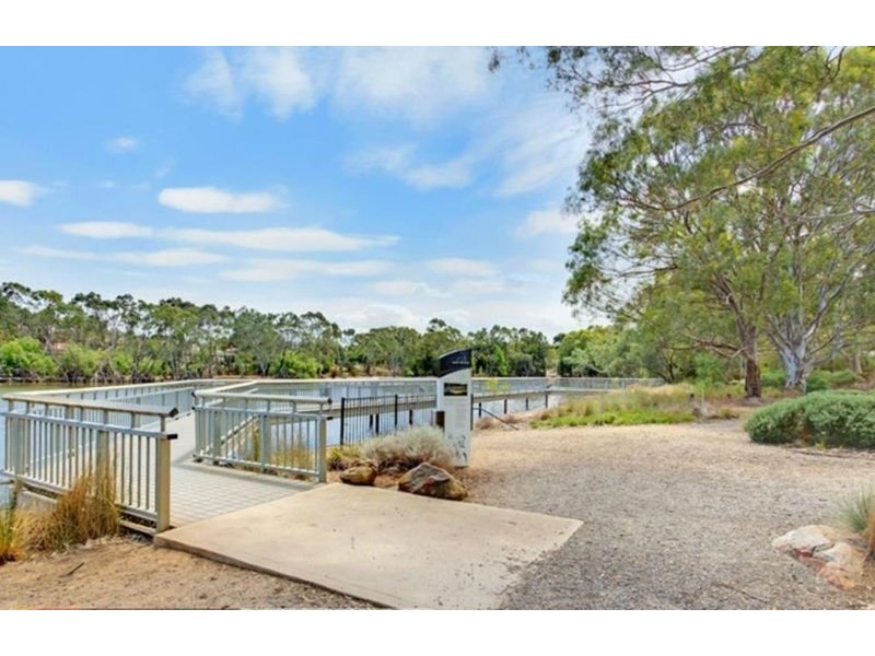 37 Park Lake Drive, Wynn Vale SA 5127