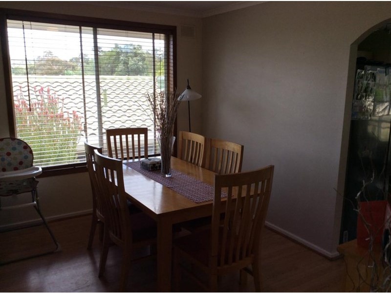 11 Munilla Avenue, Fairview Park SA 5126