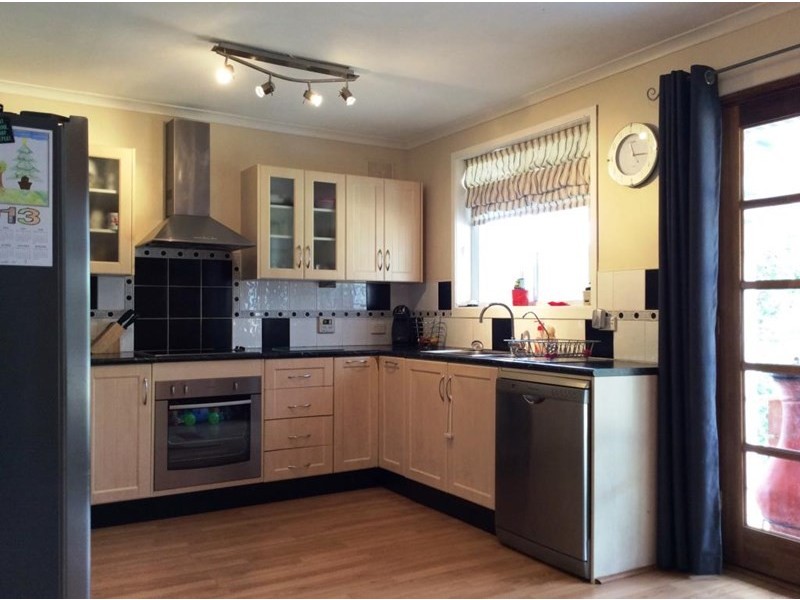 11 Munilla Avenue, Fairview Park SA 5126