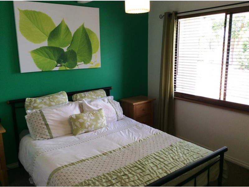 11 Munilla Avenue, Fairview Park SA 5126