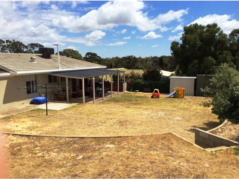 11 Munilla Avenue, Fairview Park SA 5126