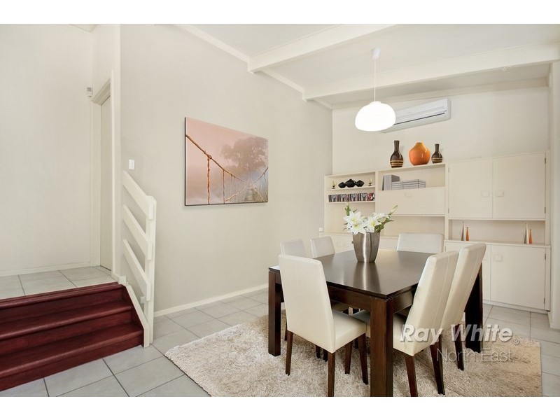 52 Down Drive, Valley View SA 5093