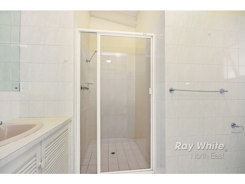 52 Down Drive, Valley View SA 5093