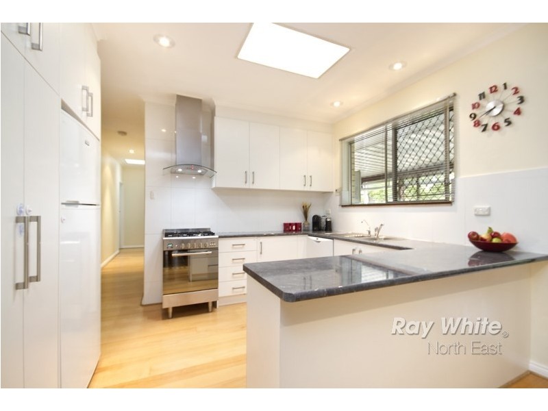 11 Sunhaven Road, Redwood Park SA 5097