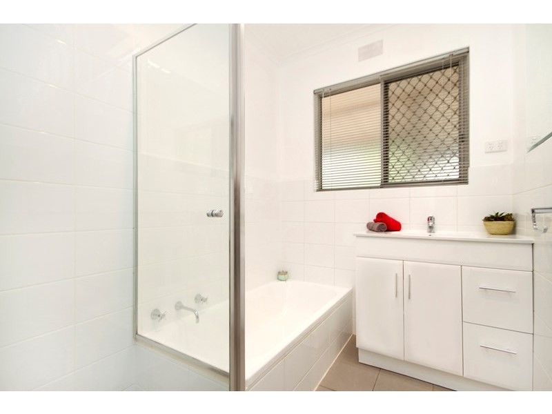 11 Sunhaven Road, Redwood Park SA 5097