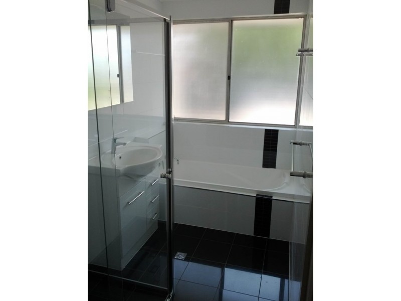 16 Batley Street, Para Vista SA 5093