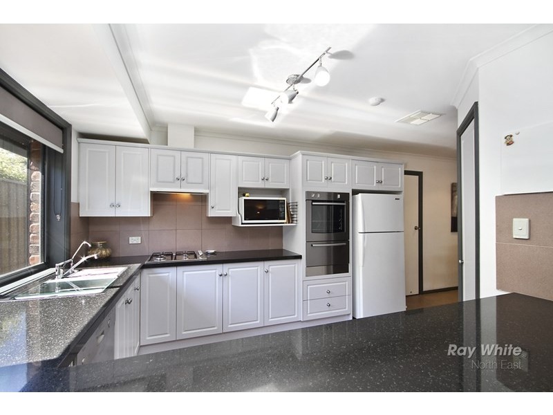 30 Pantowora Drive, Hope Valley SA 5090