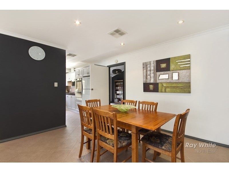 30 Pantowora Drive, Hope Valley SA 5090