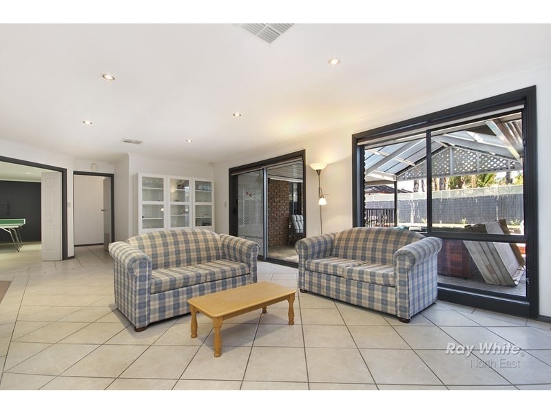 30 Pantowora Drive, Hope Valley SA 5090