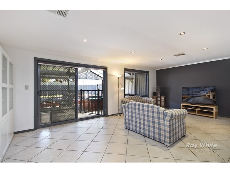 30 Pantowora Drive, Hope Valley SA 5090