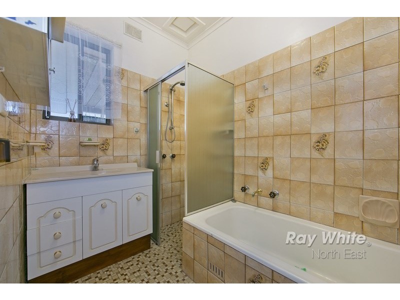 9 Ivan Street, Para Hills SA 5096