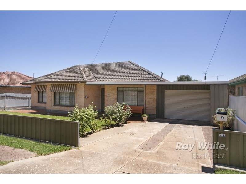 9 Ivan Street, Para Hills SA 5096