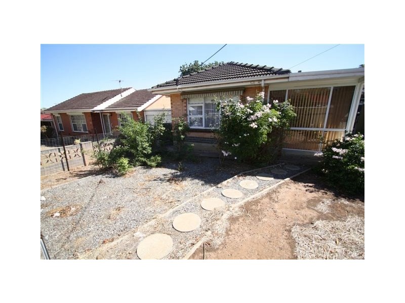 34 Pamela Drive, Para Hills SA 5096